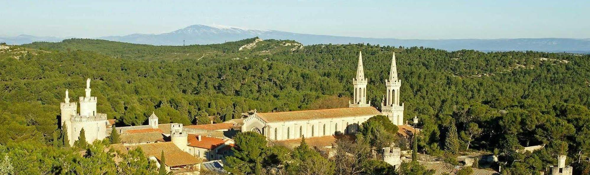 Hostellerie De L'Abbaye De Frigolet Гравесон Экстерьер фото